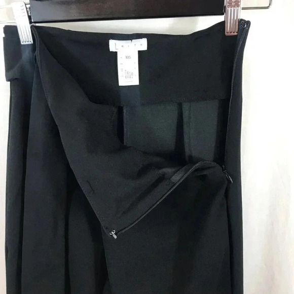 Leith Belted Tapered Ankle Pants in Black - Picture 7 of 10